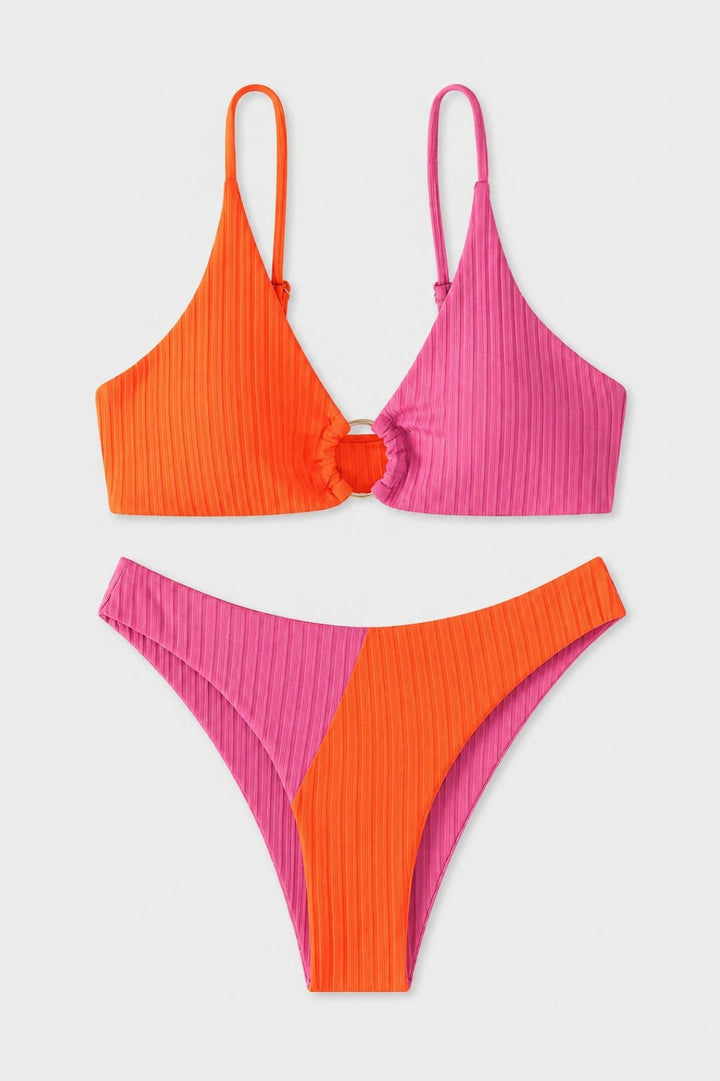 Trendy, figure-hugging women's bikini | Color-block swimsuit in beige and brown with a ring on the front