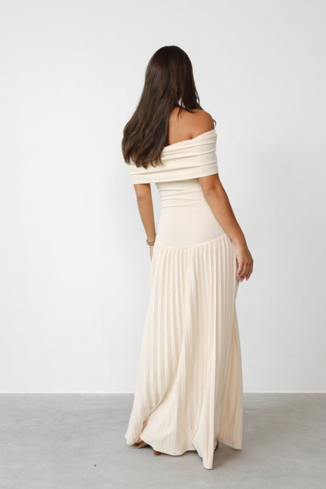 Women's Elegant Bodycon Dress – Off-Shoulder, Long Pleated Skirt, Wedding Guest Dress