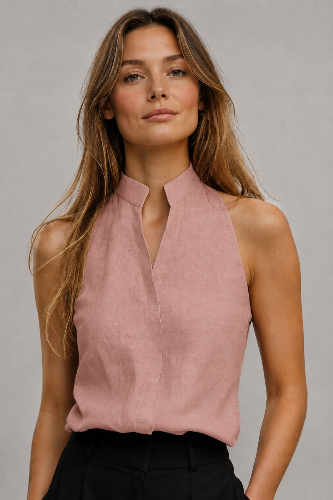 Women's blouse with a figure-hugging fit | Sleeveless, V-neck with a slit, linen-look fabric