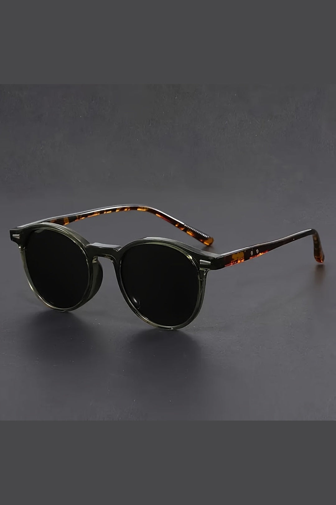 Men's Round Sunglasses | Lightweight Frame, Retro Tortoiseshell Design